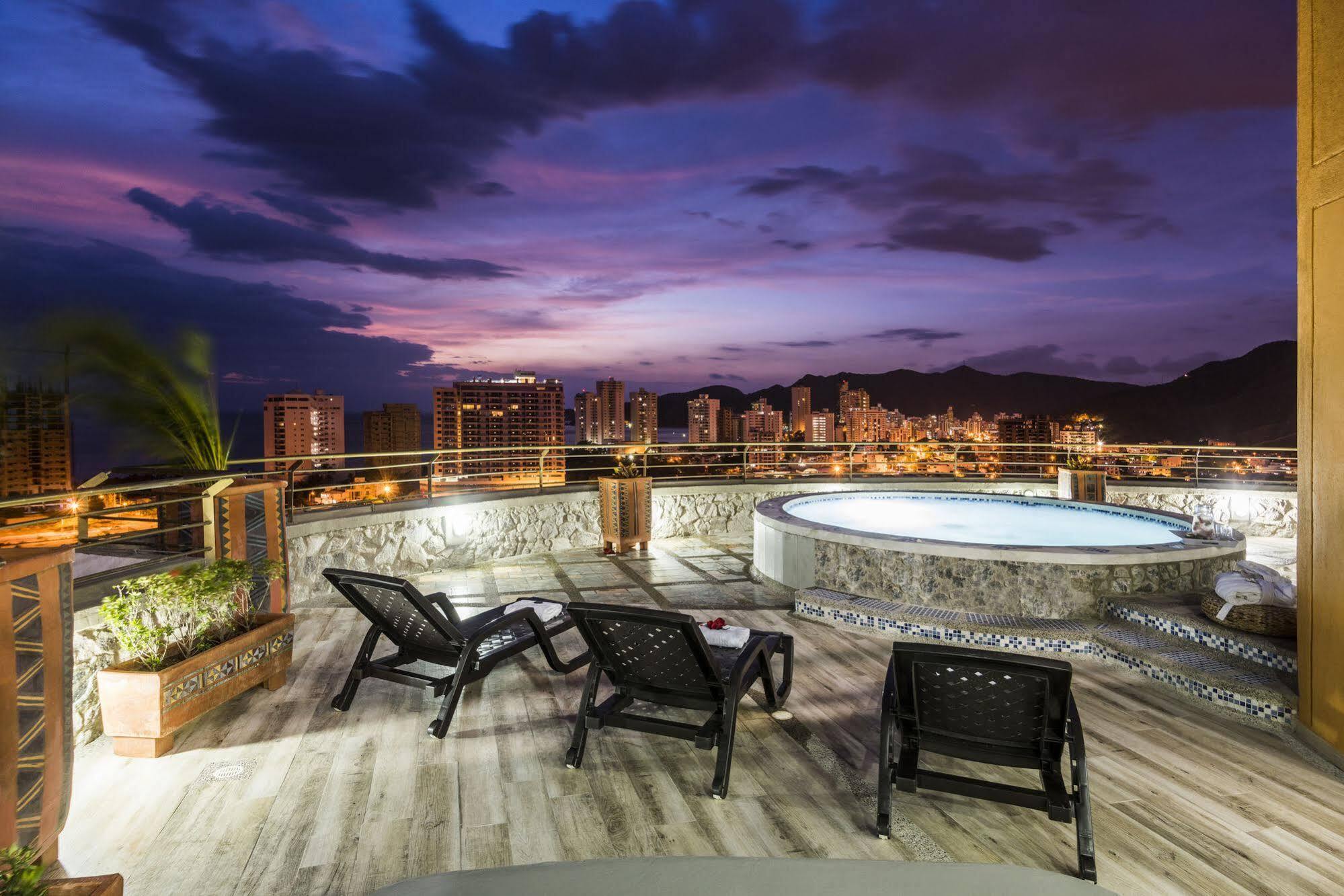 Terrazas Tayrona Travelers Apartamentos Y Suites 산타마르타 외부 사진